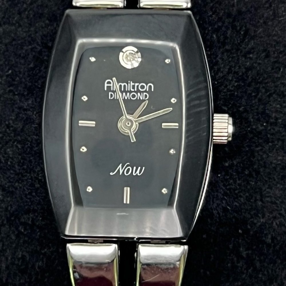 Armitron Now Diamond Vintage Petite Black and Silver Ladies Watch Working - Picture 3 of 9